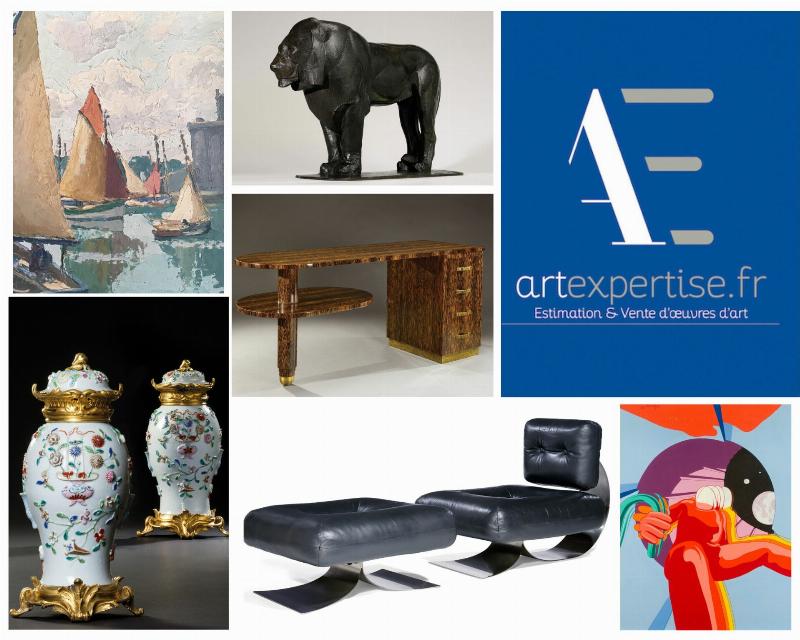 Un expert d’art évaluant un tableau pour une vente en ligne, garantissant l’authenticité